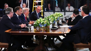 Liderzy NATO i KE zadowoleni z rozmów o gwarancjach bezpieczeństwa dla Ukrainy