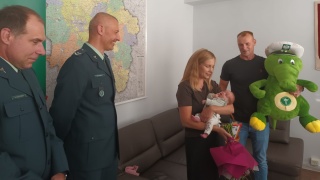 Inspektorzy eskortowali ciężarną kobietę. Teraz Wanda przyjechała z podziękowaniami [zdjęcia, wideo]