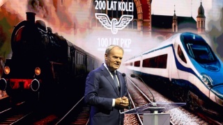Premier Donald Tusk zaprosił szefów Pesy i Newagu do udziału w zamówieniu na Koleje Dużych Prędkości