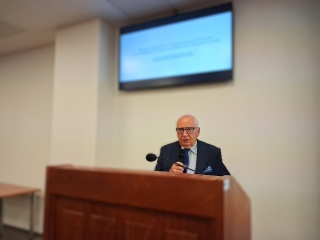 W kryzysie psychicznym leczyliczy się każdy życzliwy gest. Forum psychiatrii środowiskowej