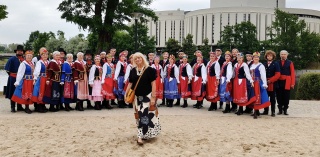 Zespół Ziemia Bydgoska promuje nasz region w Indiach. Cztery koncerty z udziałem tancerzy