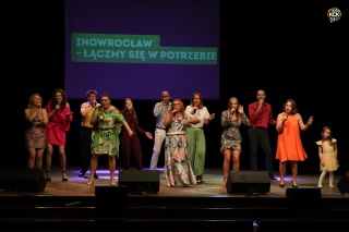 Teatr Miejski wypełnił się ludźmi z wielkim sercem. Koncert dla pogorzelców z Inowrocławia
