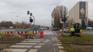 Wciąż czuć gaz w Toruniu. Trwa naprawa gazociągu na osiedlu Na Skarpie
