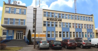 Nie taka spółdzielnia zła, jak narzekają mieszkańcy. Uczniowie z IX LO na lekcji w Modraczku