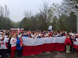 Maszerowali i biegali dla Ojczyzny. Biało-czerwony parkrun w Grudziądzu i Toruniu [wideo, zdjęcia]