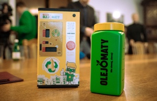 Nie wylewaj, oddaj do recyklingu W regionie stanie wkrótce pierwszy Olejomat [zdjęcia]