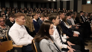 Stypendia premiera dla najlepszych uczniów. Trzeba coś sobie postanowić i do tego dążyć