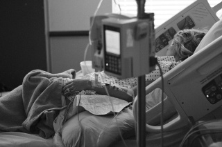 Zbiórka dla dzieci, których rodzice są m.in. w śpiączce. O dar serca prosi Fundacja Światło