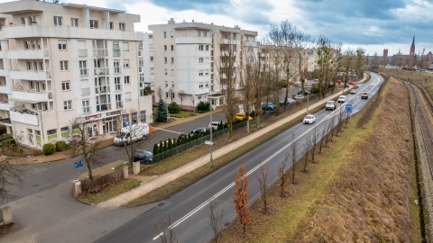 Ulica będzie zamknięta, autobusy pojadą inaczej. Budują ścieżkę rowerową w Toruniu