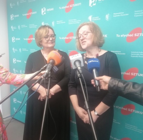 Wojewódzki Ośrodek Animacji Kultury w Toruniu ma już 50 lat Pracownicy uhonorowani