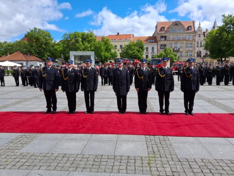 Strażacy z całego regionu uhonorowani w Chełmnie. Wojewódzkie Obchody Dnia Strażaka