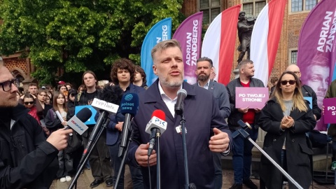 Koniec kampanii coraz bliżej. Adrian Zandberg przyjechał do Torunia: To rząd rozczarowania
