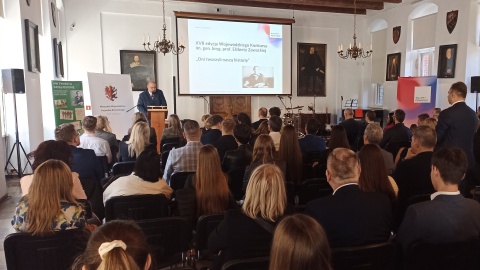 Przybliżyli losy nieznanych bohaterów. Finał wojewódzkiego konkursu Oni tworzyli naszą historię