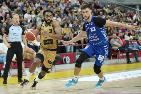 Anwil bliżej brązowego medalu. Włocławianie nieznacznie wygrali w Sopocie