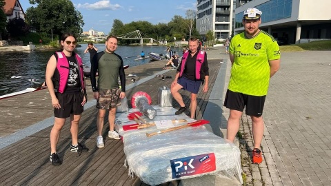 Ekipa Polskiego Radia PiK gotowa do startu Dziś Wielki Wyścig Butelkowy [zdjęcia]