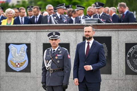 MON: Pierwsze śmigłowce Apache trafią w przyszłym tygodniu do Inowrocławia
