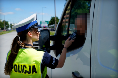 Więcej patroli na drogach w długi czerwcowy weekend Policja apeluje o rozsądek