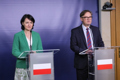 Ambasador RP w Tel Awiwie: Ewakuacja polskich obywateli z Izraela przebiega sprawnie