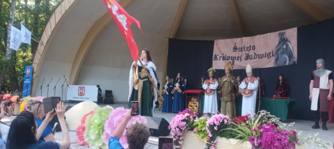 Jadwiga Andegaweńska ukoronowana w Inowrocławiu Inscenizacja i Jarmark Kujawski