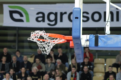 Zamiast długiego projektu krótka przygoda. Basket Bydgoszcz bez trenera Szewczyka
