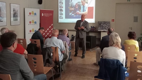 Jak zmieniła się Bydgoszcz od czasów dołączenia do UE Jan Rulewski zaprezentował swoją książkę