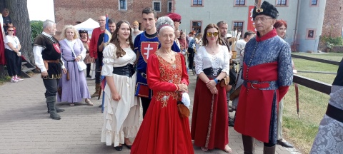 Nocne pokazy i kruszenie kopii. Rycerze z całego świata walczyli na zamku w Golubiu-Dobrzyniu [wideo, zdjęcia]