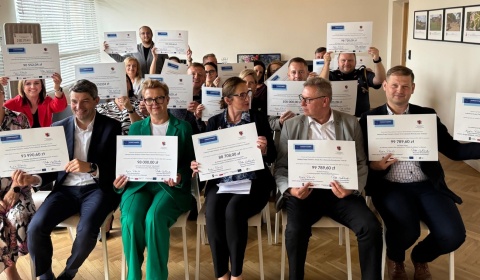 Te kluby przyjmą ponad 400 młodych ludzi. Jest czas i miejsce na rozwijanie pasji [wideo]