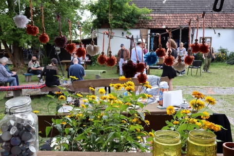 Wieś Studzienki przeżywa najazd myślicieli To Letni Festiwal Filozofii Filo-Zośka [zdjęcia]