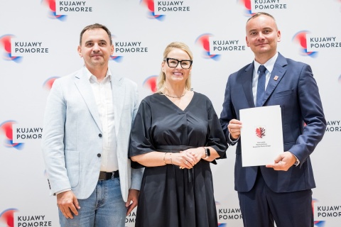 Samorząd inwestuje w sport Milionowe dofinansowanie na rozbudowę sal gimnastycznych i boisk [lista]
