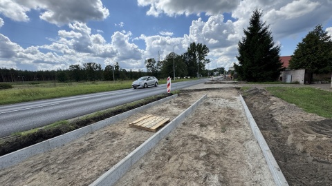 Remont ulicy i budowa drogi rowerowej. Prace na ul. Poznańskiej w Toruniu