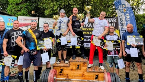 Zwycięzca podniósł 230 kilogramów w przysiadzie I Turniej o Puchar Henryka Dueskau