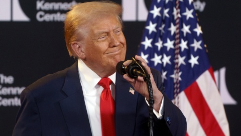 Donald Trump wyruszy na spotkanie z Władimirem Putinem w piątek wczesnym rankiem