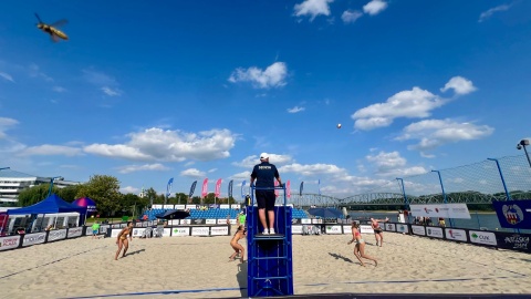 Siatkówka plażowa znów rozpaliła Toruń. Wygrana gospodarzy w męskim turnieju
