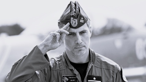 Samolot F-16 rozbił się podczas przygotowań do AirSHOW w okolicach Radomia. Pilot nie przeżył [wideo]