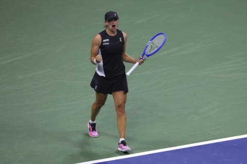 US Open: Świątek melduje się w ćwierćfinale po efektownym zwycięstwie nad Aleksandrową