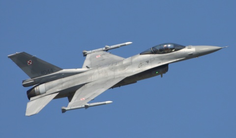 Hałas jak w czasie wybuchu, a to tylko planowe obloty F-16 nad Bydgoszczą