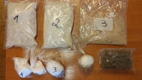 MDMA, amfetamina i marihuana. Prawie 3,5 kg narkotyków miał w domu mieszkaniec Bydgoszczy