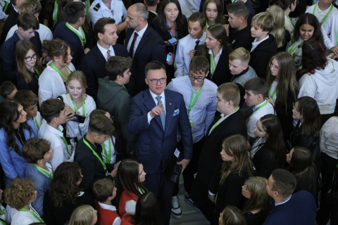 Marszałek Szymon Hołownia ubiega się o funkcję Wysokiego Komisarza ONZ ds. Uchodźców