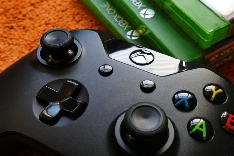 Xbox Series S  jak zwiększyć komfort rozgrywki dzięki dodatkom [reklama]