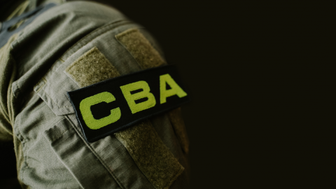 CBA zatrzymało dwanaście osób, w tym proboszcza. Chodzi o fikcyjne przekazywanie pieniędzy dla parafii