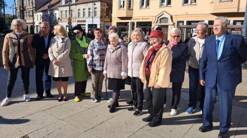 Seniorzy ostrzegają swoich rówieśników przed oszustami. Bydgoska policja przygotowuje spot [wideo]