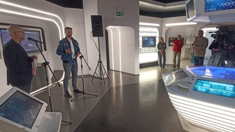 Sławosz Uznański-Wiśniewski odwiedził toruńskie Planetarium. Opowiada z sercem