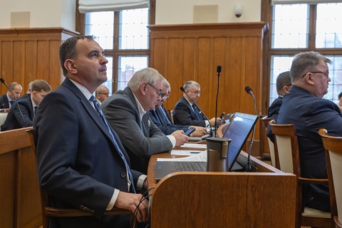 Radni województwa przyjęli kolejne uchwały. Debatowali o zdrowiu psychicznym dzieci i młodzieży