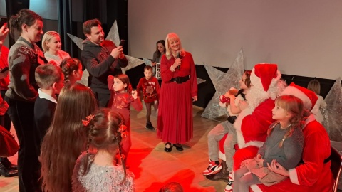 Swój czas i serce oddaje dzieciom i młodzieży. Elżbieta Kornaszewska z Odznaką Przyjaciel Dziecka