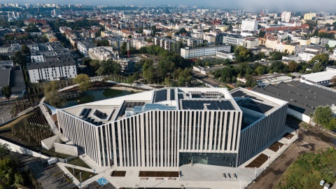 Tak imponująco prezentuje się Akademia Muzyczna w Bydgoszczy z lotu ptaka. / Fot. Akademia Muzyczna