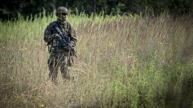 Sprawa zgubionych min przeciwpancernych. Prokuratura oskarża siedem osób