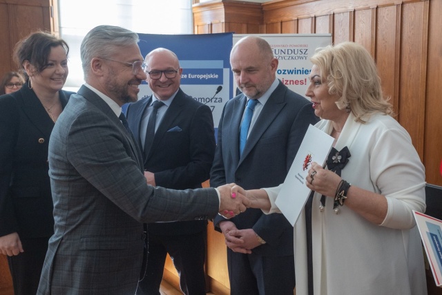 Prawie 68 mln zł na projekty w całym województwie. Umowy wręczone