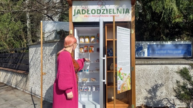 Nadmiar jedzenia zostaw tutaj Pierwsza całodobowa jadłodzielnia w bydgoskim Fordonie