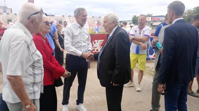 Dzień Dziecka połączony z jubileuszem. Trzy bydgoskie kluby świętowały 105. urodziny