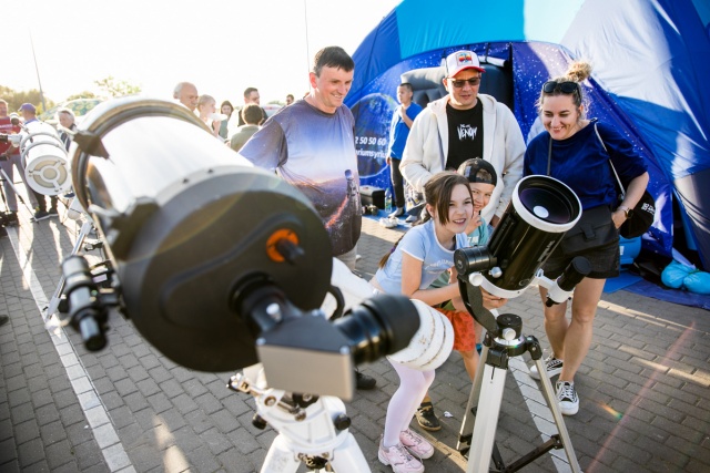 Kosmos, mobilne planetarium i obserwacje nieba. Astrofestiwal w Grudziądzu